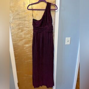 Formal one shoulder maxi dress